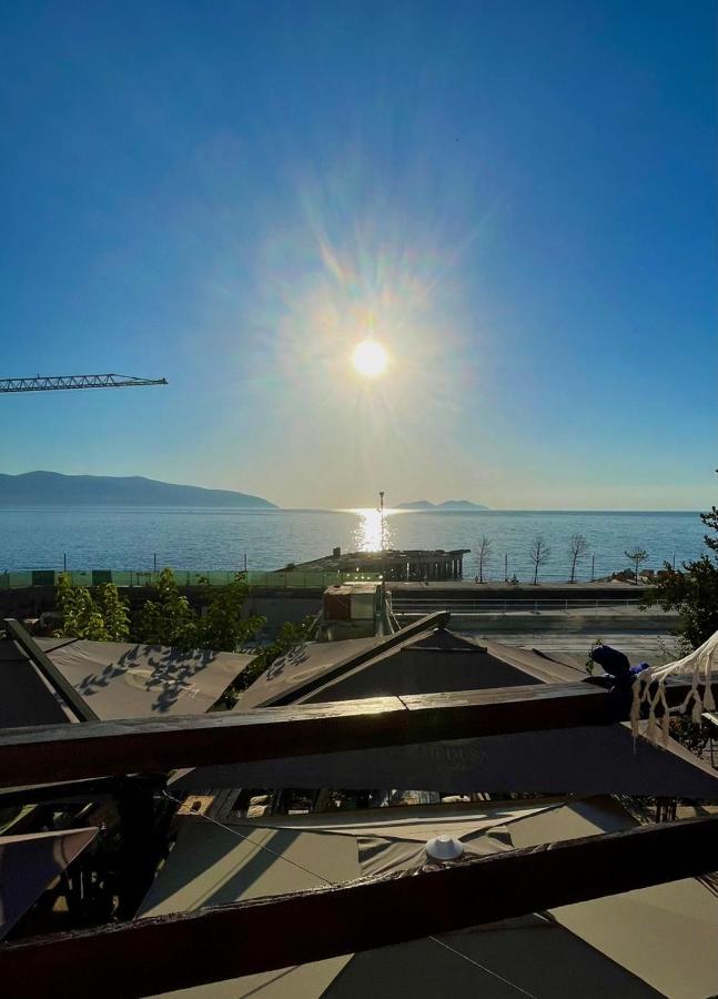 Tekada Hotel & Restaurant Vlorë Exteriör bild