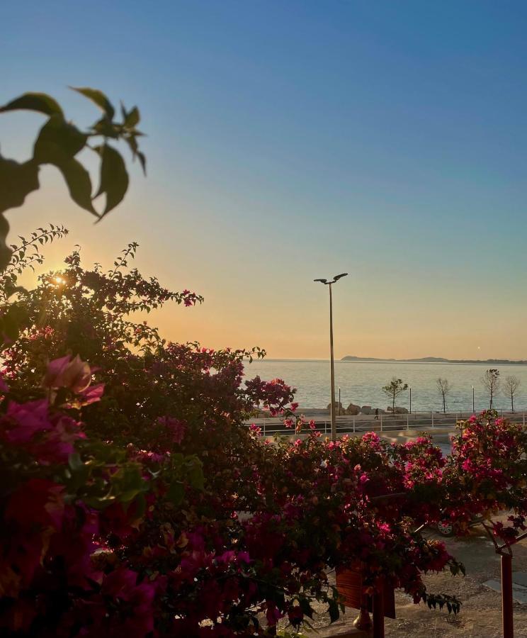 Tekada Hotel & Restaurant Vlorë Exteriör bild